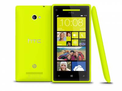 HTC представила свои первые два телефона на Windows Phones 8